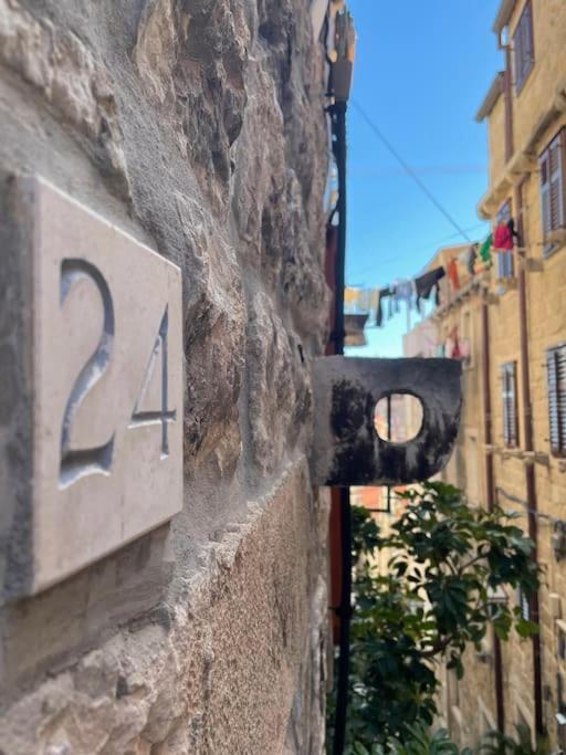 Throne I Appartamento Ragusa