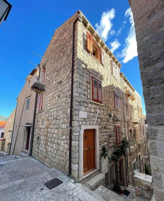 Throne I Ragusa